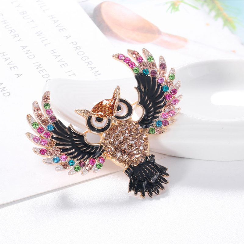 Wholesale Owl Animal Brooch With Colored Diamonds