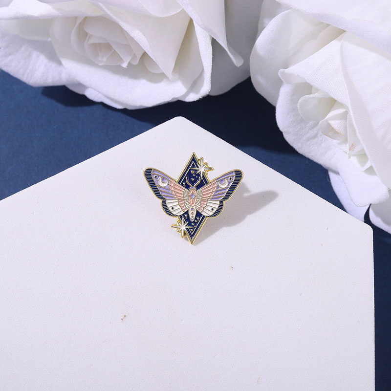 Wholesale Jewelry Purple Butterfly Brooch Metal Silk Scarf Buckle Luminous