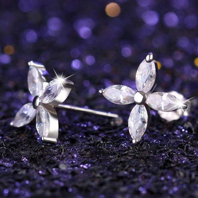Wholesale Jewelry Romantic Horse-eye Shaped Snowflake Earrings For Women Lucky Leaf Clover Zirconia Earrings