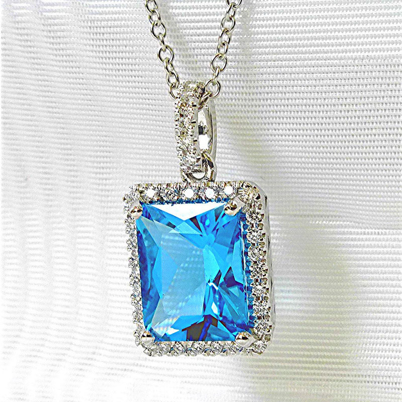 Wholesale Simple And Versatile Aquamarine Square Diamond Zircon Necklace