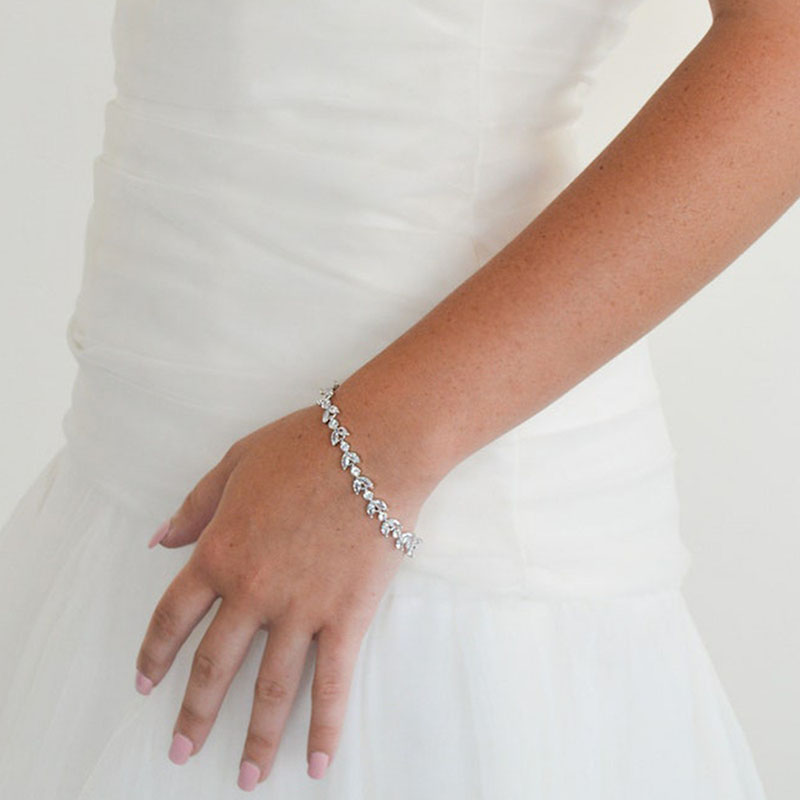 Wholesale Simple Zirconia Leaf Bridal Bracelet