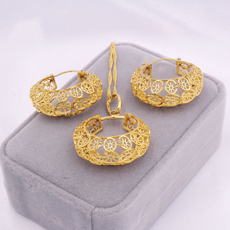 Bride 24k Gold Plated Openwork Necklace Earrings Set Of Two Supplier