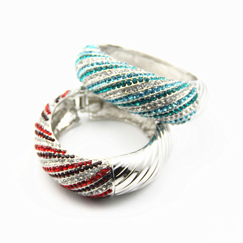 Wholesale High Quality Alloy Bracelet With Coloured Diamonds