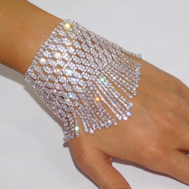 Wholesale Multi-layer Rhinestone Fringe Bracelets For Ladies When Shiny Hand Back Chains