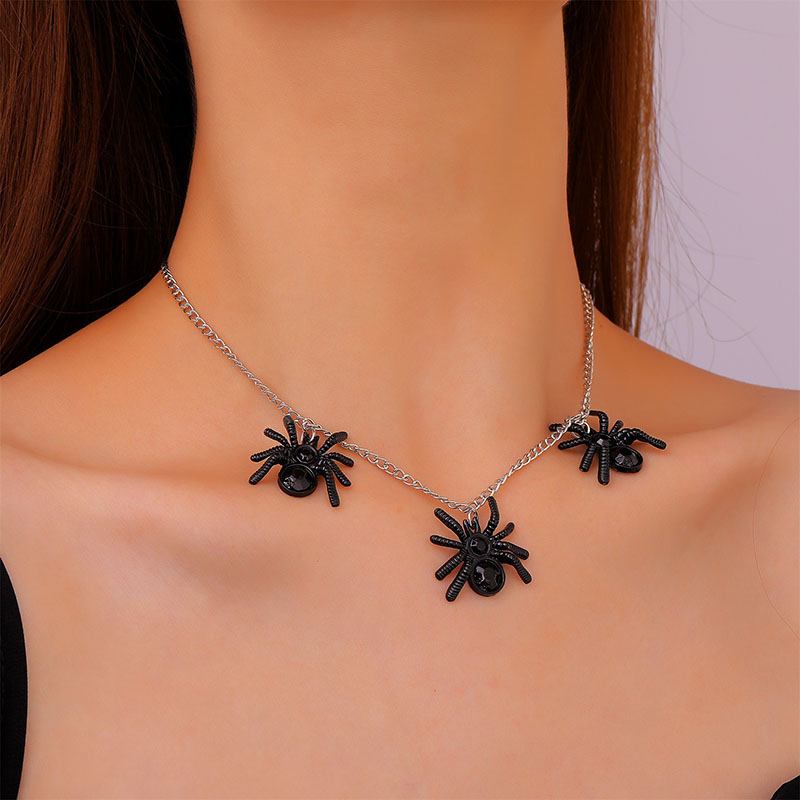 Vintage Goth Black Spider Pendant Necklace Halloween Manufacturer
