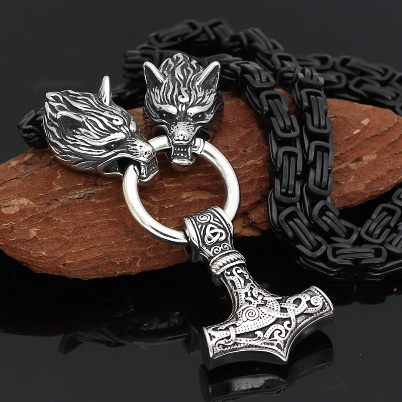 Wholesale Scandinavian Vintage Dominant Necklace Viking Wolf Head Stainless Steel Pendant