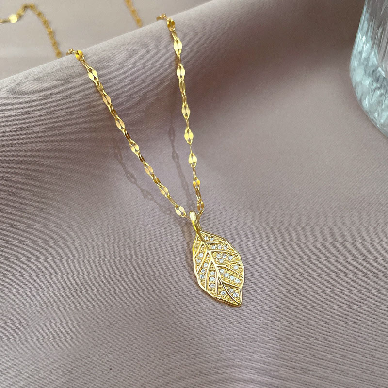 Titanium Steel Light Luxury Micro-set Real Gold One Leaf Wealthy Necklace Clavicle Chain Manufacturer
