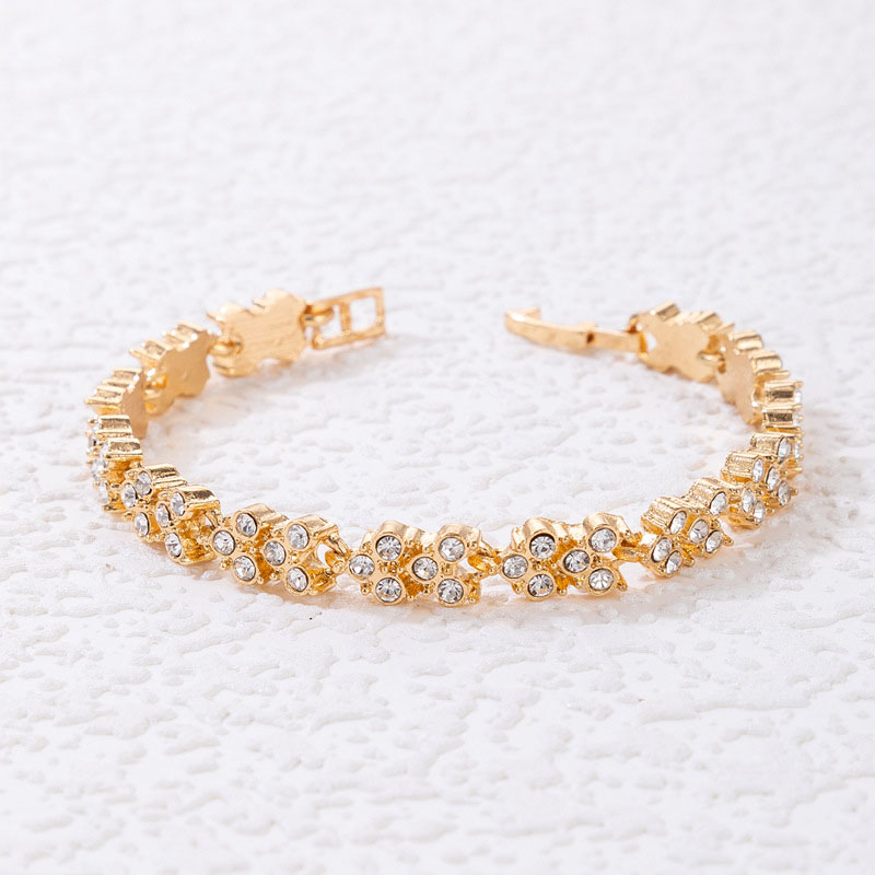 Simple Korean Alloy With Diamonds Flower Simple Bracelet Vendor