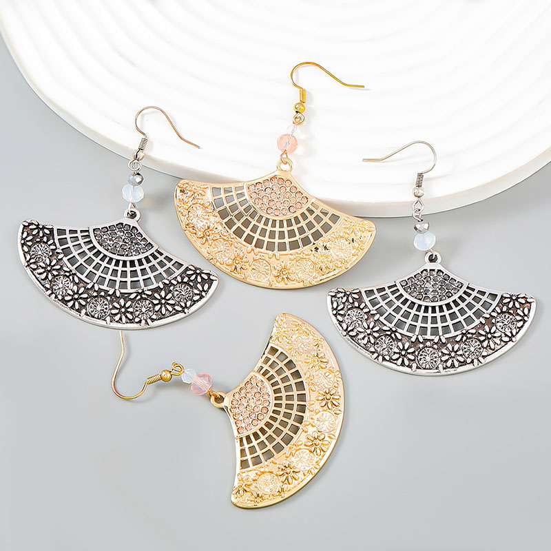 Wholesale Fashion Simple Alloy With Diamonds Floral Fan Earrings