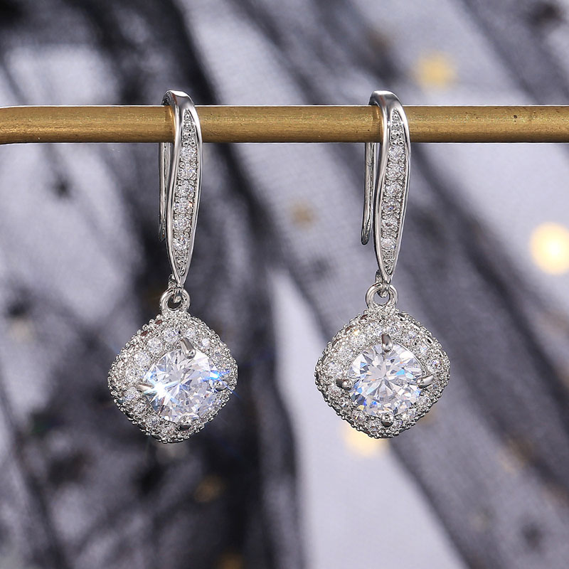 Atmospheric Square Zircon Earrings