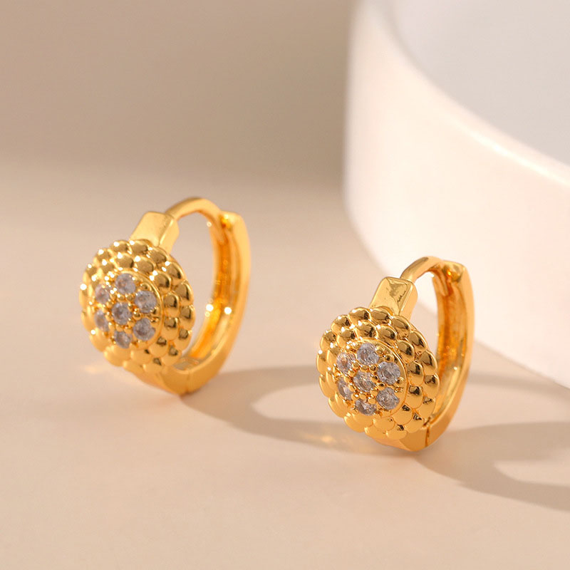 Wholesale Brass 18k Real Gold Plated Flower And Zirconia Exquisite Earrings