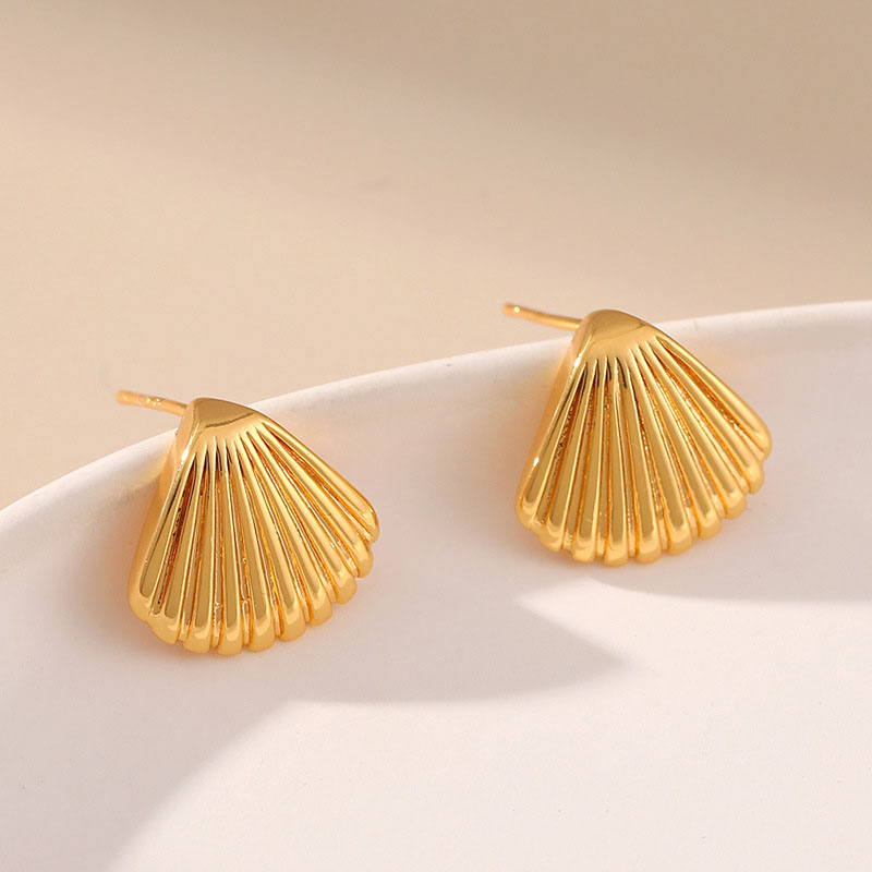 Wholesale Shell S925 Silver Pin Earrings With 18k Real Gold Plating
