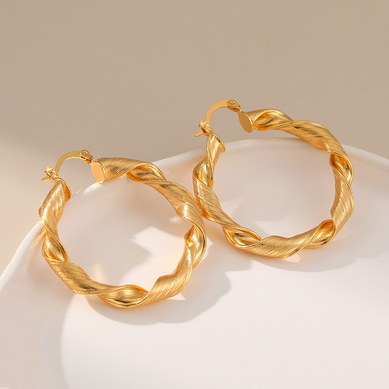 Wholesale Twisted Brushed French Vintage Round Matte Earrings With 18k Gold Plating