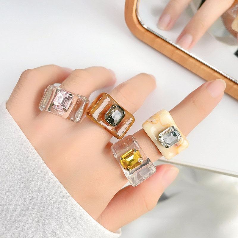 Wholesale Korean Color Rhinestone Irregular Square Transparent Acrylic Wide Edge Finger Ring