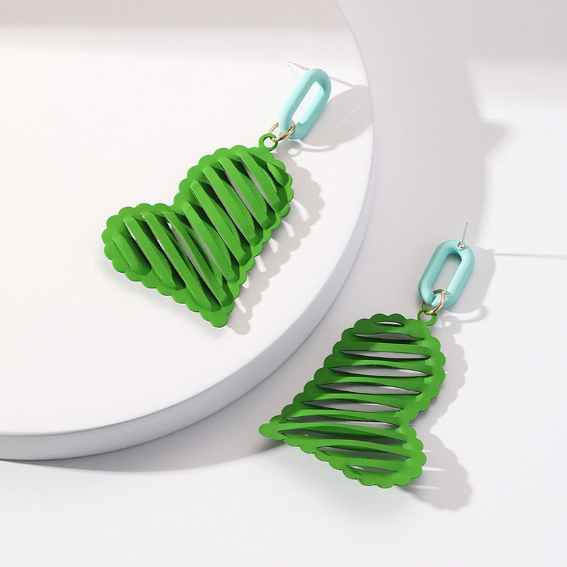 Hollow Green Heart Earrings Supplier