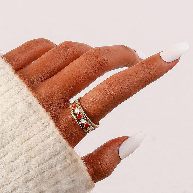 Vintage Fashion Stainless Steel Simple Opening Adjustable Hollow Love Drip Oil Ring Supplier