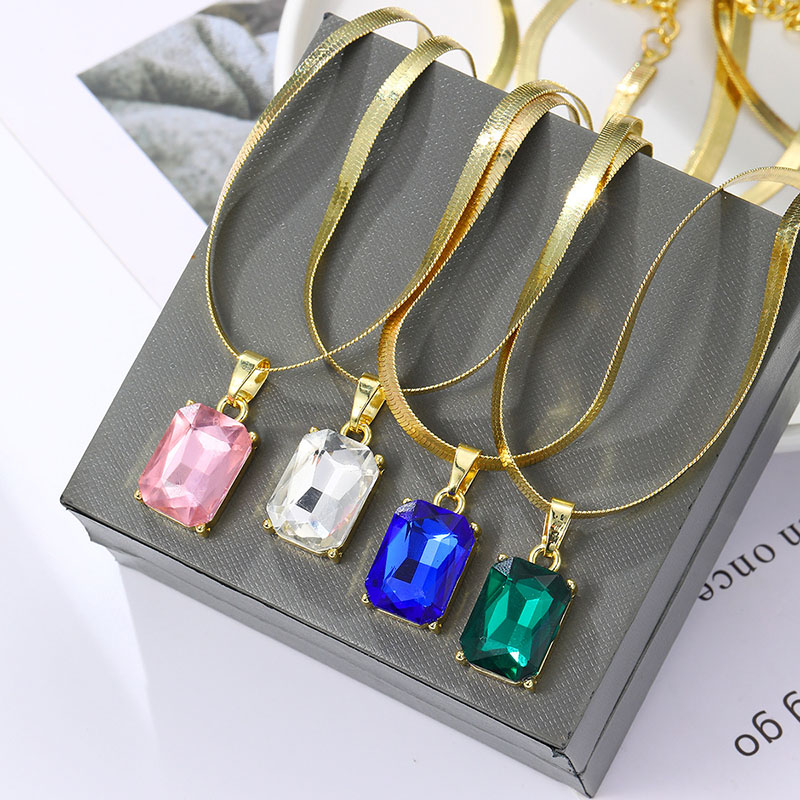 Wholesale Jewelry Vintage Crystal Pendant Snake Bone Chain Mother's Day Necklace