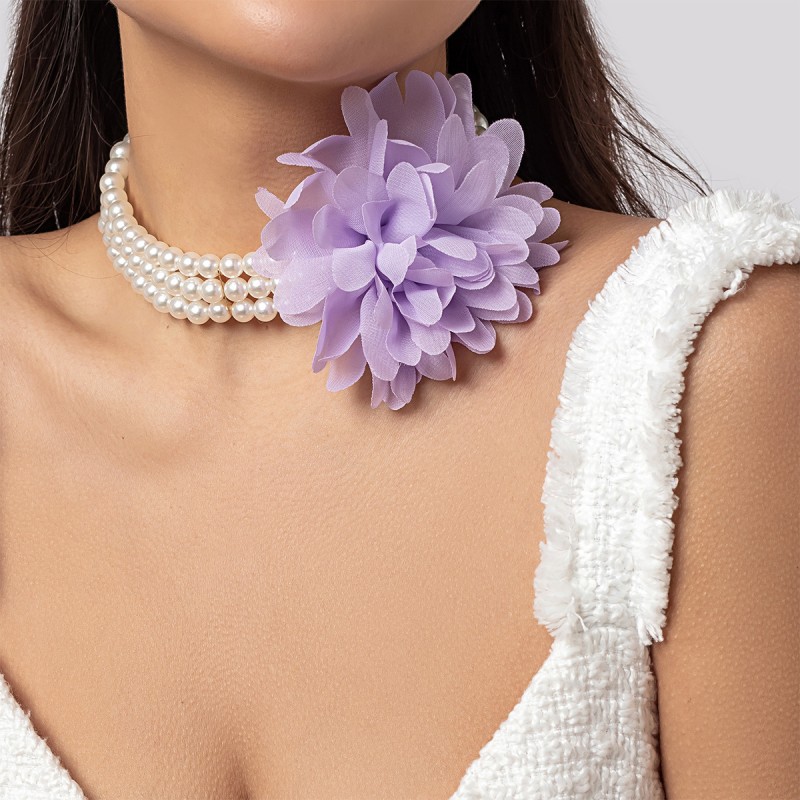 Wholesale Handmade Large Imitation Pearls Vintage Floral Beaded Necklace