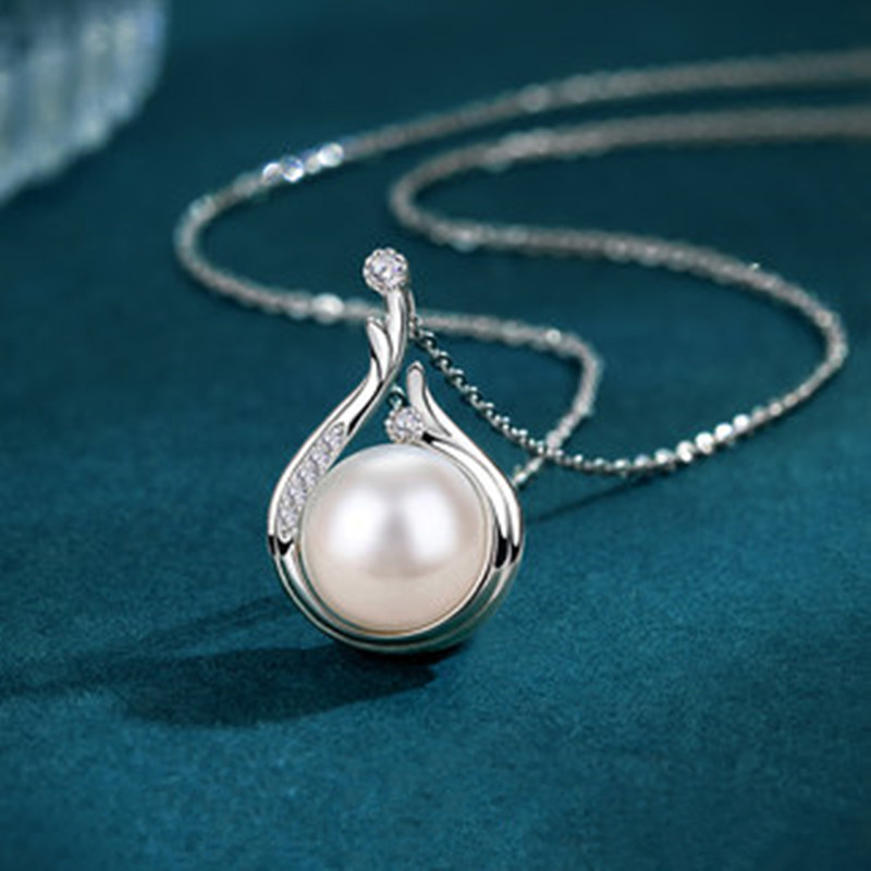 Wholesale Faux Pearl Pendant Necklace