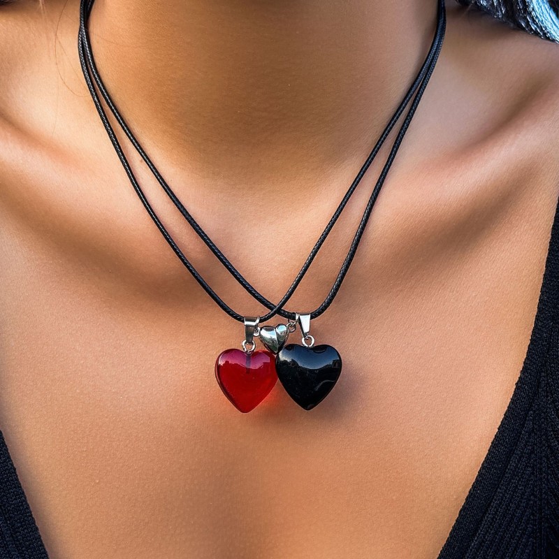 Retro Magnetic Love Couple Heart-shaped Wax Line Necklace Wholesalers