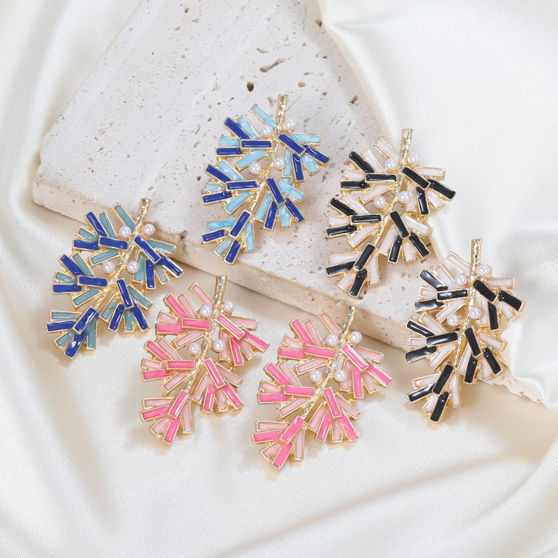 Dropping Color Matching Alloy Leaves Earrings Wholesalers