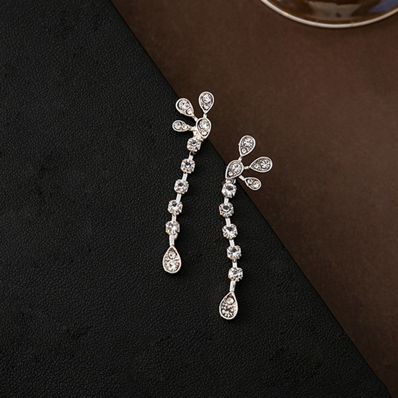 Silver Needle Diamond Flower Tassel Earrings Wholesaler