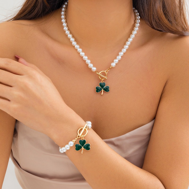 Clover Pearl Necklace Bracelet Set Wholesalers