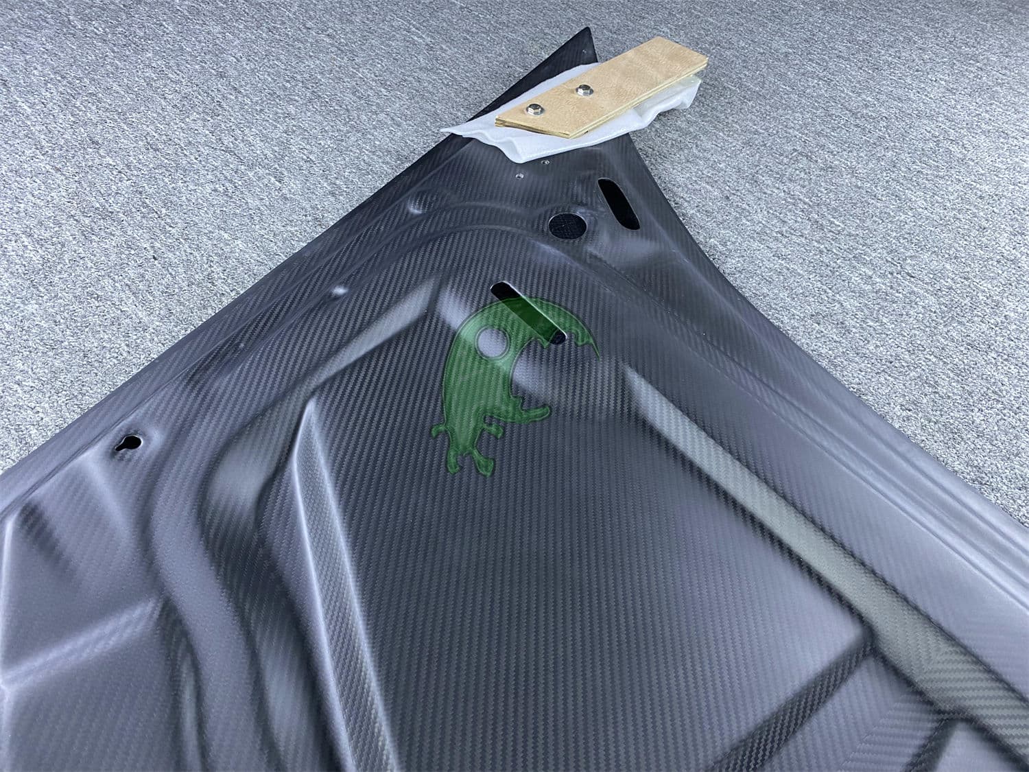 Dry Carbon Fiber Front Hood for Lamborghini Huracan LP610/LP580 - 1016 Style