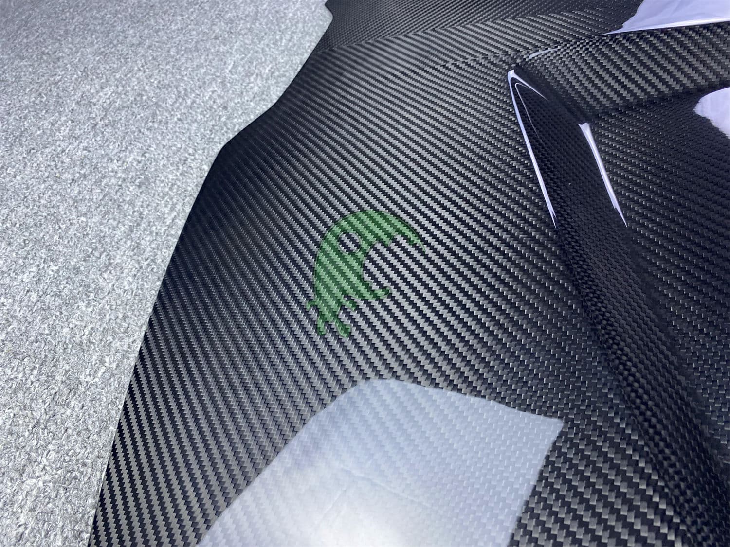 Dry Carbon Fiber Front Hood for Lamborghini Huracan LP610/LP580 - 1016 Style