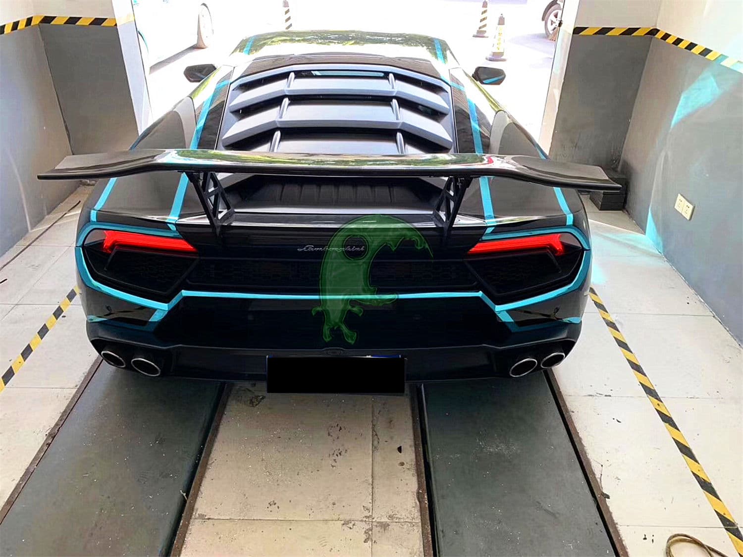 Dry Carbon Fiber Rear Spoiler GT Wing for Lamborghini Huracan LP610/LP580 - DMC Style