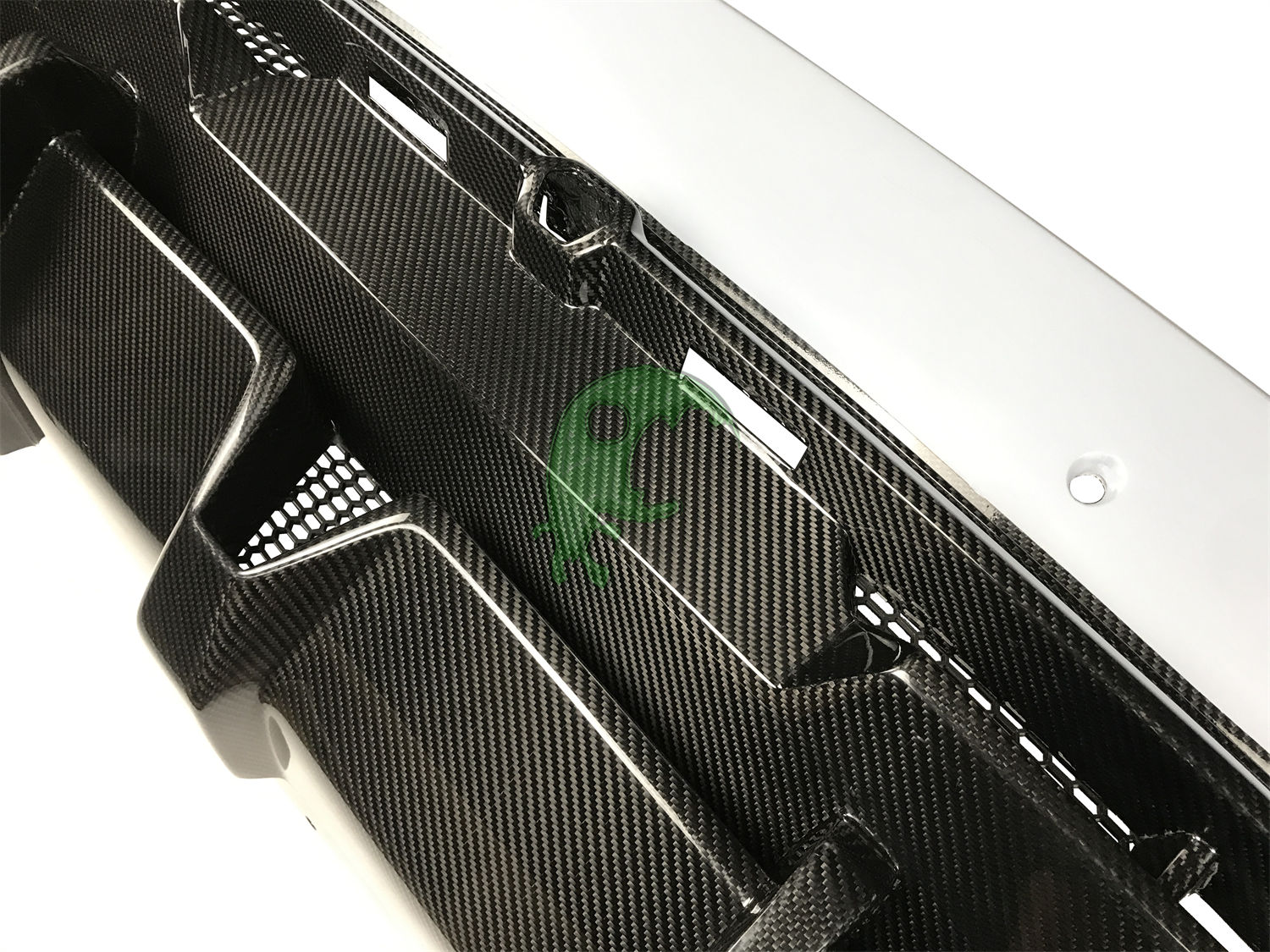 Dry Carbon Fiber Rear Bumper for Lamborghini Huracan LP610/LP580
