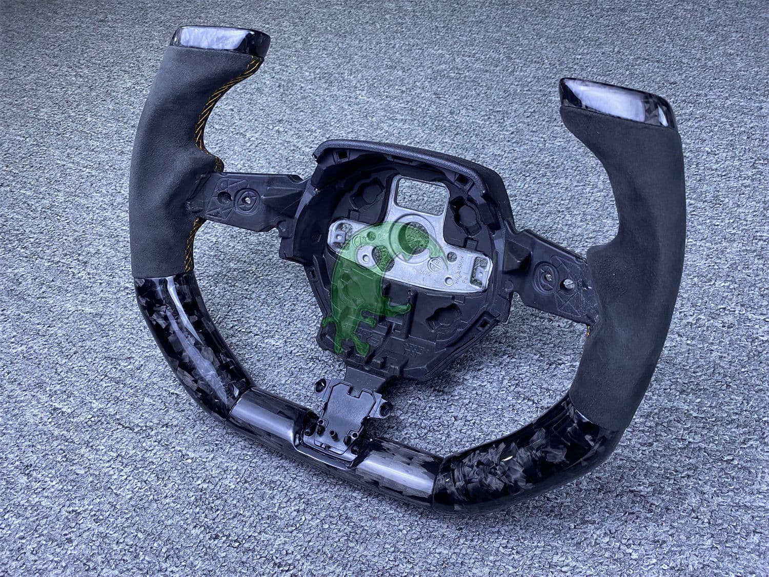 Custom Made Carbon Fiber Steering Wheel for Lamborghini Huracan LP610/LP580/EVO - F1 Racing Style Interiors Kit