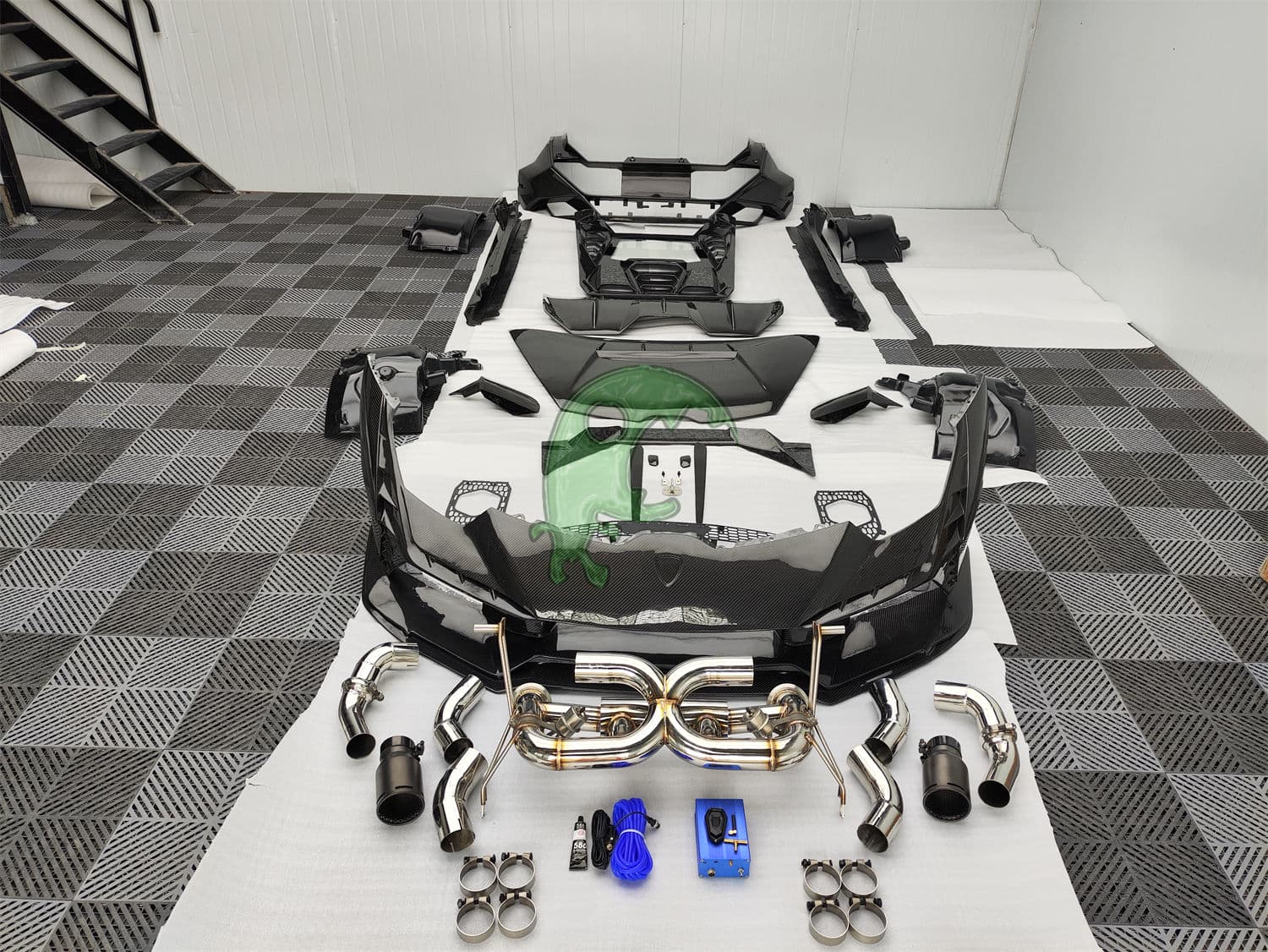Tecnica Dry Carbon Fiber Full Body Kit For Lamborghini Huracan LP610 LP580 EVO conversion facelift upgrade change bodykit