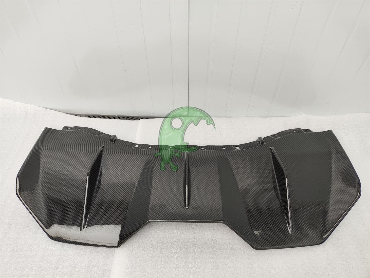 Tecnica Dry Carbon Fiber Rear Bumper For Lamborghini Huracan LP610 LP580 EVO body kit bodykit