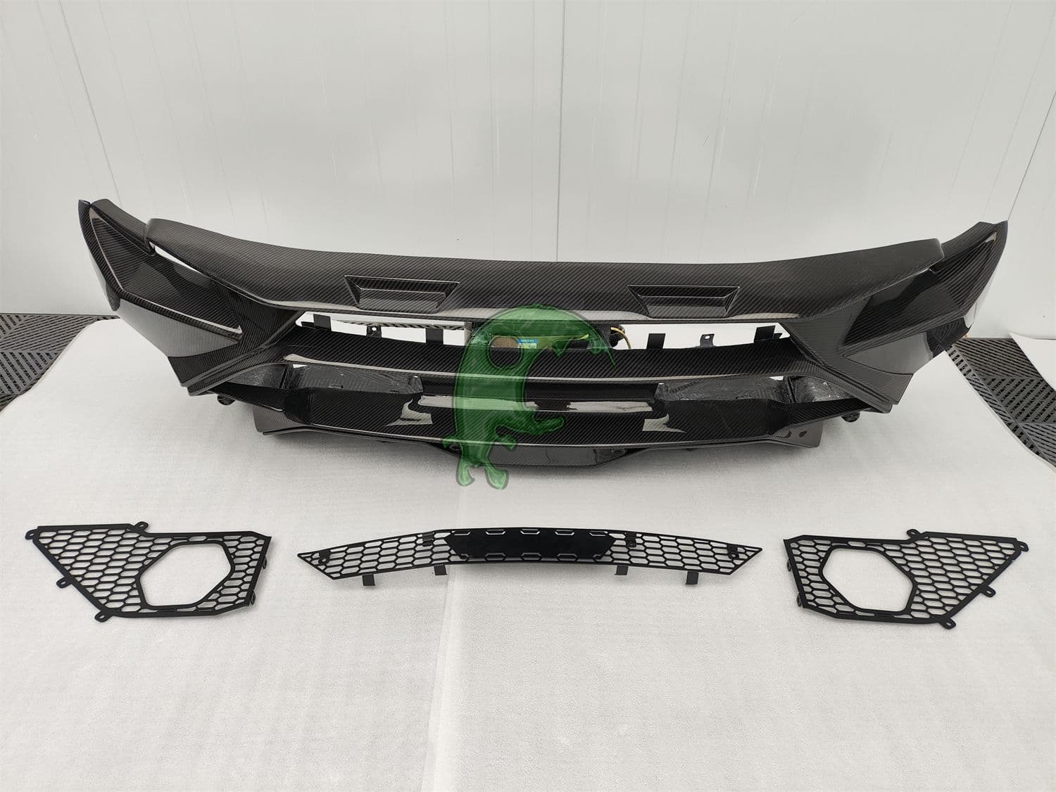 Tecnica Dry Carbon Fiber Rear Bumper For Lamborghini Huracan LP610 LP580 EVO body kit bodykit