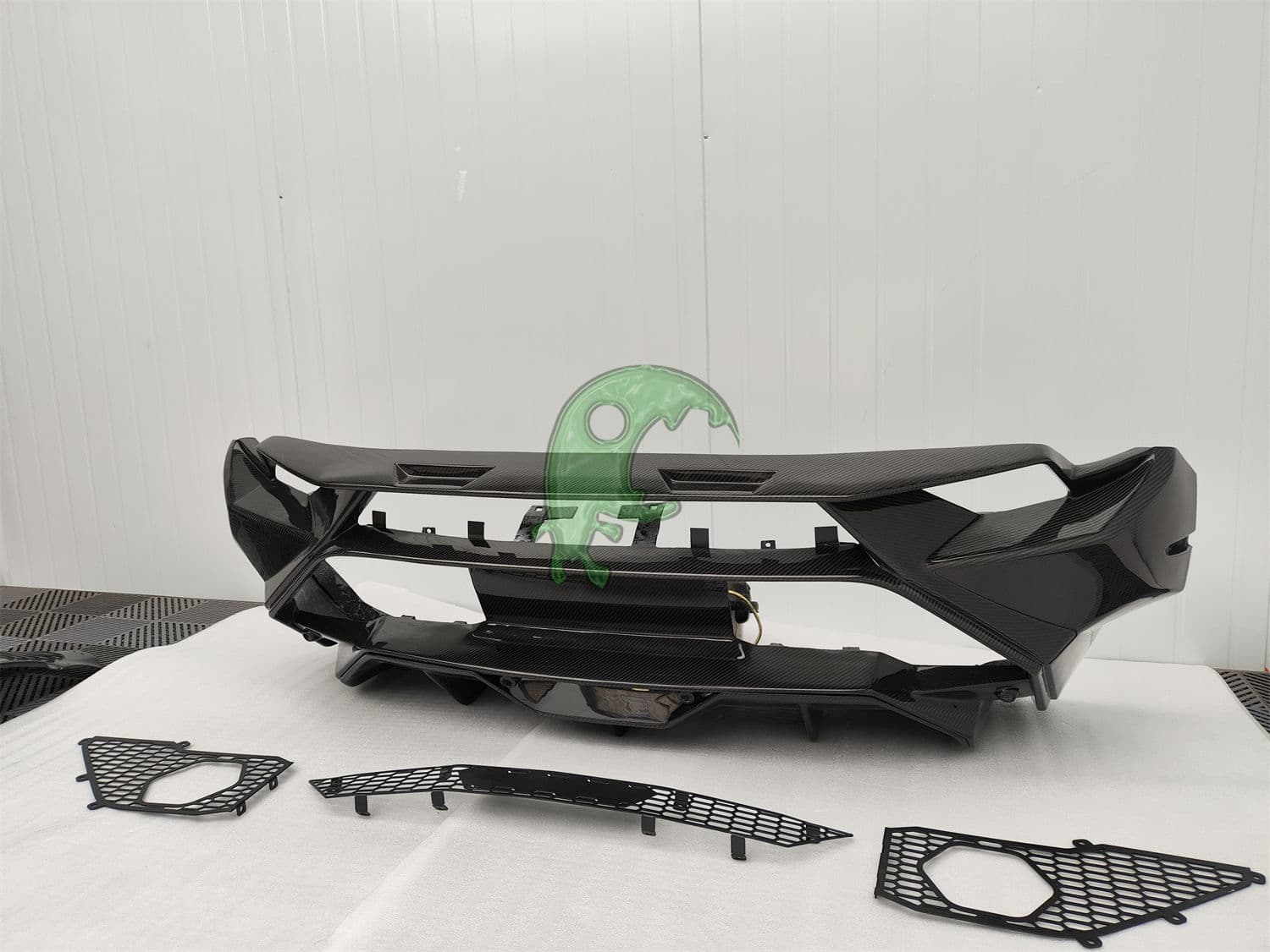 Tecnica Dry Carbon Fiber Rear Bumper For Lamborghini Huracan LP610 LP580 EVO body kit bodykit