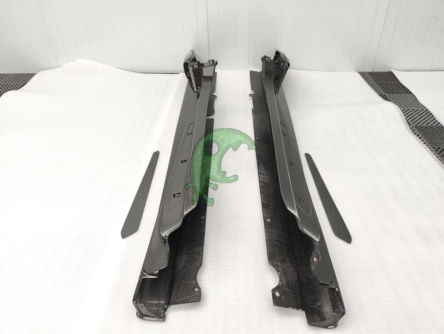 Dry Carbon Fiber Side Skirt for Lamborghini Huracan LP610/LP580/EVO | Tecnica Style