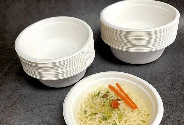 Disposable eco-friendly degradable tableware