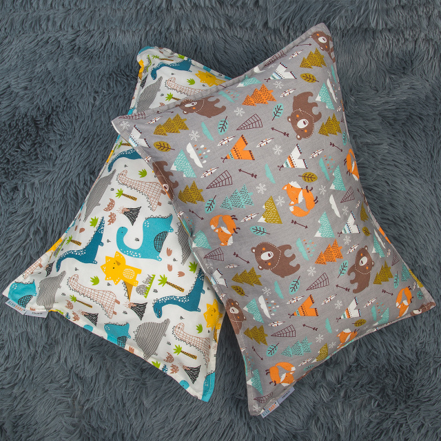 ALVABABY Toddler Pillow with 2 Pillowcases (Z-2TPW09A)