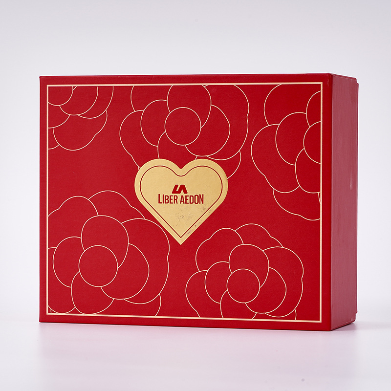 Watch box manufacturer customized New Year red Qixi gift couple watch gift box heart shaped