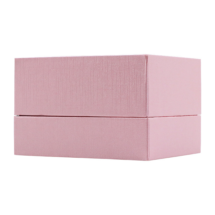 Specializing in the production of high-end watch boxes with pillows, children's smart watch packaging boxes, sports bracelet gift boxes