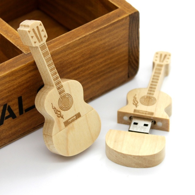 8G Wood Guitar USB Flash Drive USB2.0 Data Traveler DIY Engraving Cute Gifts