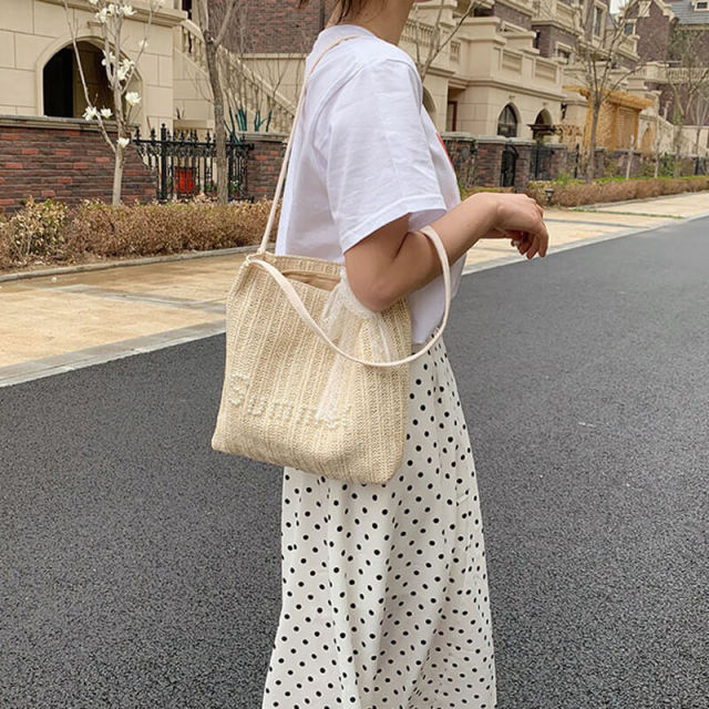 OOVOV Women Straw Beach Bags Tote Bag Summer Handwoven Shoulder Bags With Pearl Letter Lace Decoration