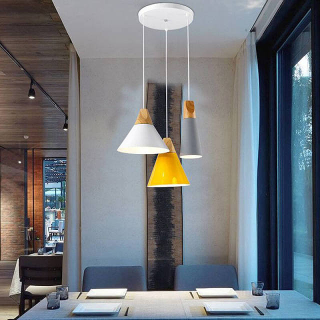 OOVOV Creative Restaurant Pendant Light Cafe Bar Dining Room Pendant Lamp 3 Heads Wood Aluminum