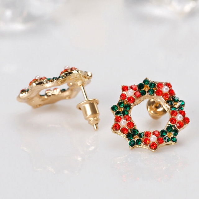 OOVOV Christmas Earrings Holiday Stud Earrings for Women Girls Thanksgiving Xmas Jewelry Snowflake Wreath Earrings