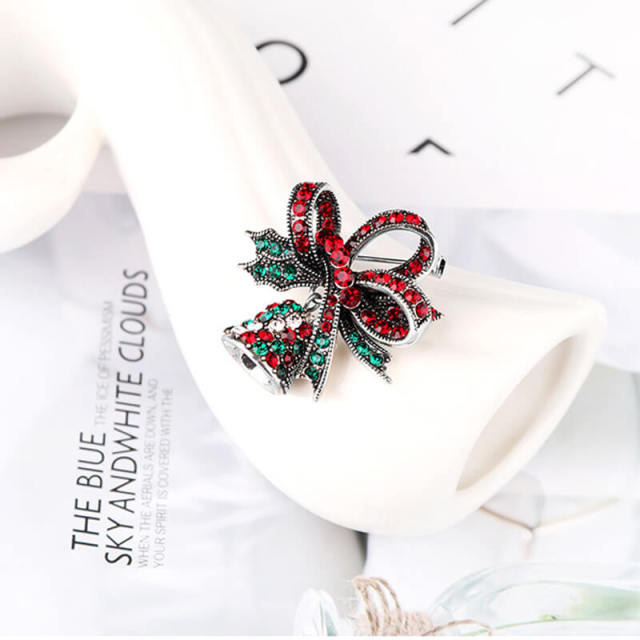 OOVOV Christmas Bell Brooches For Women Vintage Sparkling Inlaid Zircon Christmas Brooch Pin Green Red Jewelry Accessories