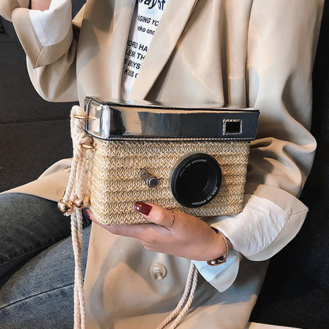 Women Straw Bag Camera Shape Rattan Crossbody Bag Beach Shoulder Bag