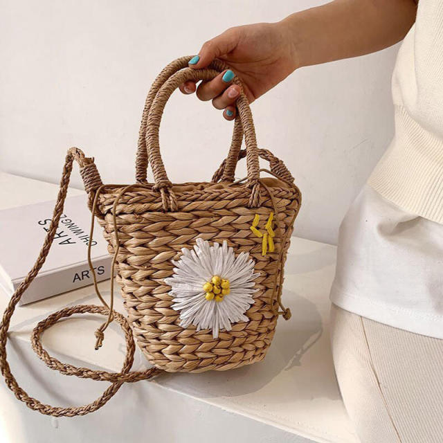 OOVOV Women Summer Tote Bag Handwoven Beach Handbag Daisy Shoulder Bag Bucket Straw Bag