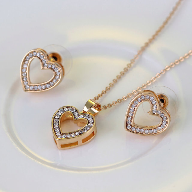 OOVOV 4Pcs Jewelry Set For Women Inlaid Zircon Heart Necklace Earrings Ring Bracelet Fashion Sets