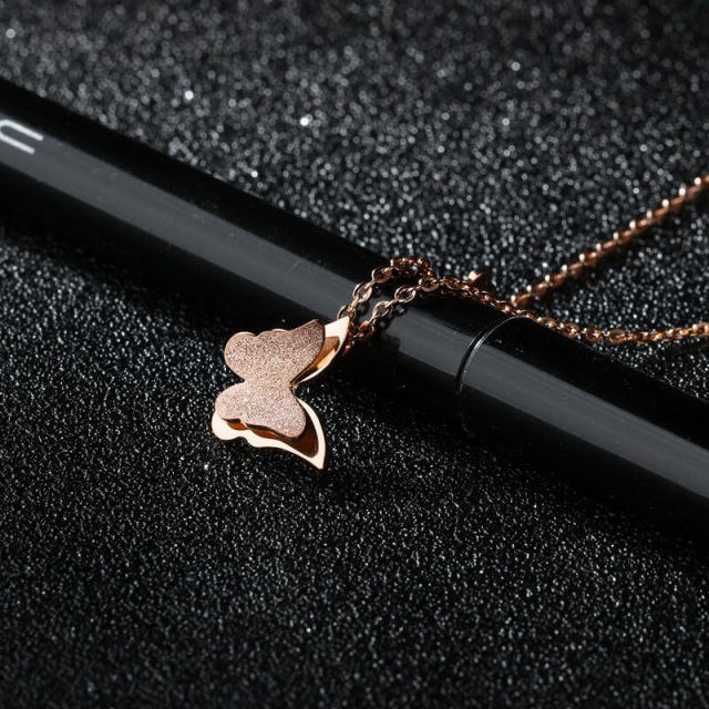 Romantic Three-dimensional Butterfly Necklace Titanium Steel Rose Gold Butterfly Sanding Necklace for Women Necklaces Ins Cold Wind